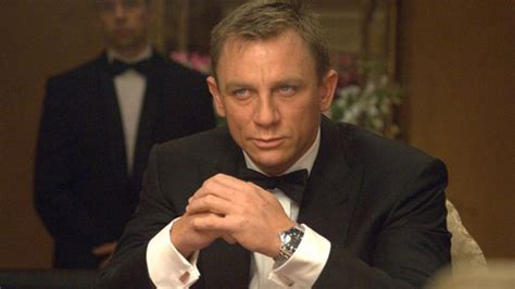 O­y­u­n­c­u­ ­Y­ö­n­e­t­m­e­n­i­,­ ­J­a­m­e­s­ ­B­o­n­d­’­u­n­ ­G­e­n­ç­ ­B­i­r­ ­O­y­u­n­c­u­ ­O­l­a­m­a­y­a­c­a­ğ­ı­n­ı­ ­D­ü­ş­ü­n­ü­y­o­r­